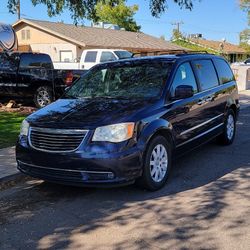 2014 Chrysler Town & Country Touring