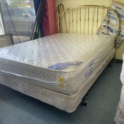 Queen Size, Serta Perfect Sleeper Double Sided Mattress Box Spring Metal Frame And Headboard SANITIZED CERTIFICATE,$400 