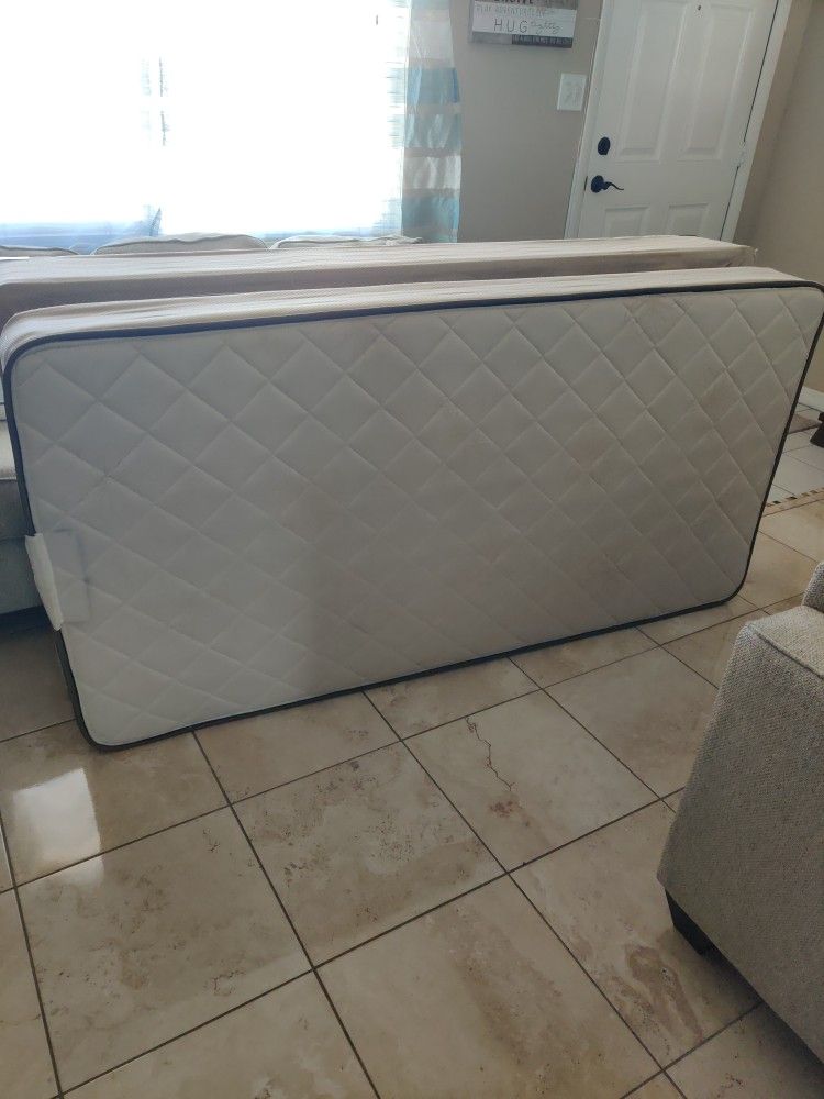 Box Spring and Mattress Twin Size
