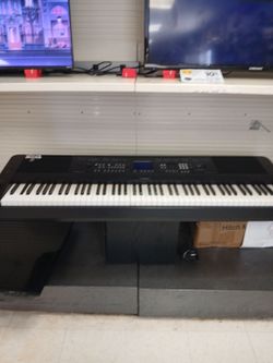 YAMAHA  piano
