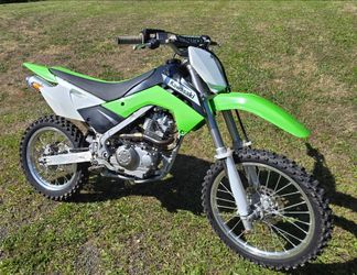 2011 kawasaki klx 140L