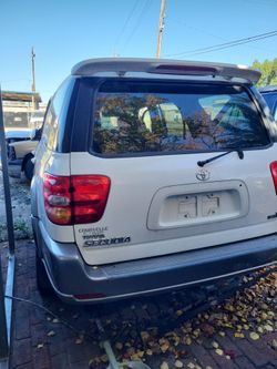 2003 Toyota Sequoia Tail Gate