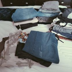 Women's Clothes 