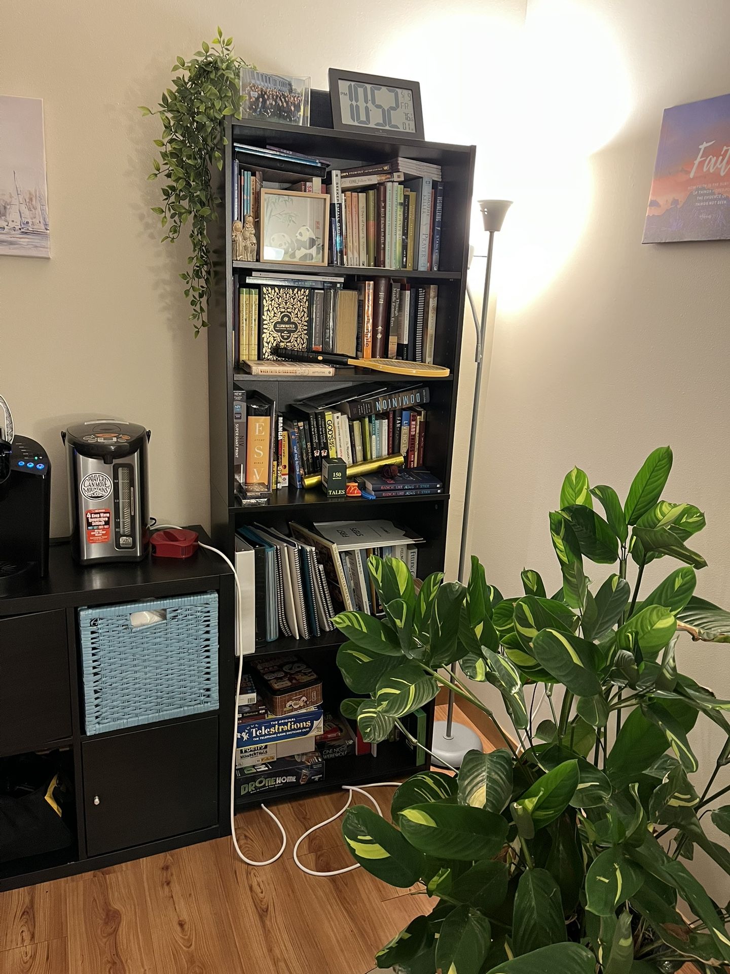 Bookshelf