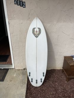 Surfboard 5’6