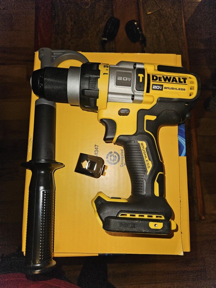 20-Volt MAX Lithium Ion Cordless Brushless 1/2 in. Hammer Drill/Driver with FLEXVOLT ADVANTAGE