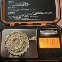 14K GOLD AZTEC PENDANT