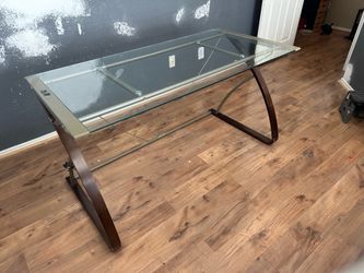 Computer desk