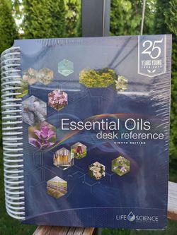 Essential Oil Desk reference