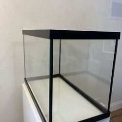 20 Gallon Aquarium Tank (Read Description)