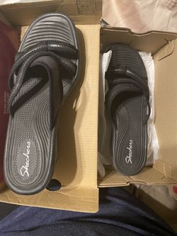 New Women’s Skechers Rumblers Home Run Sandal