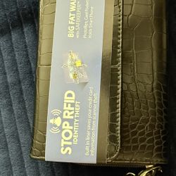 Mundi Big Fat Wallet Organizer With RFID