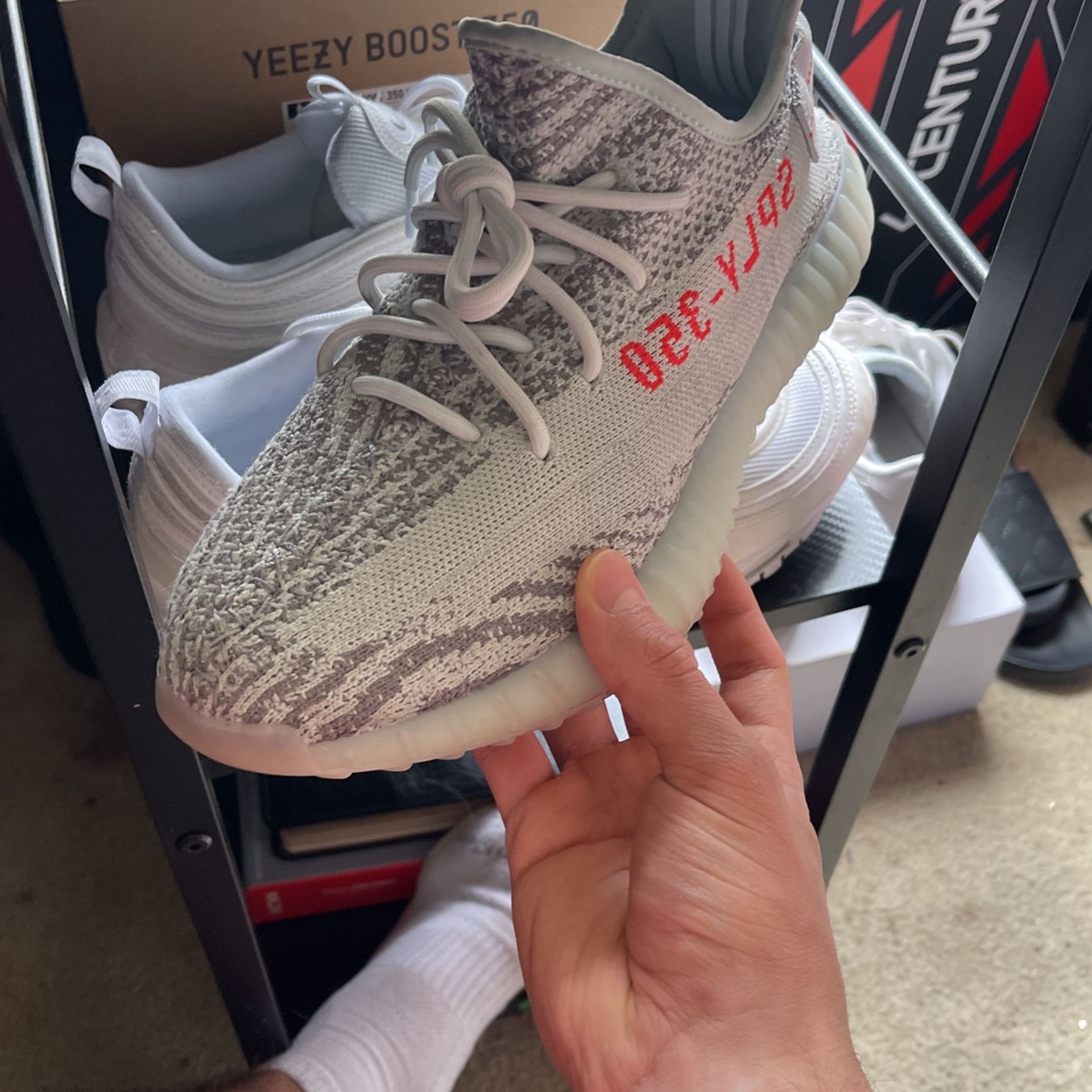 Sneakers Yeezy Size Yeezy 350v2 Blue Tint Size 9,5