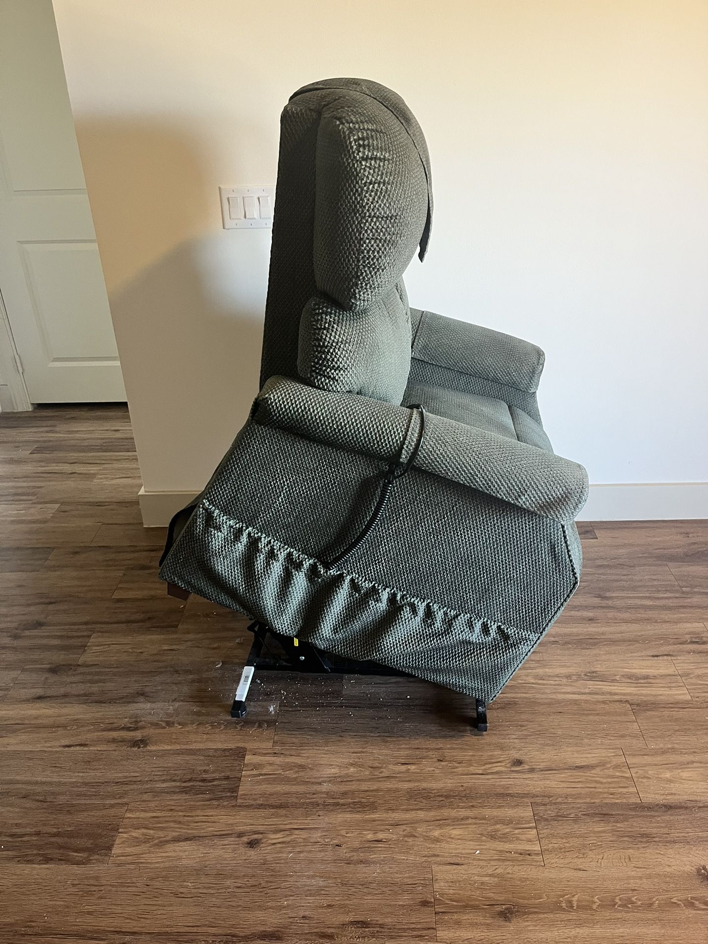 Power Lift and Recline Chair