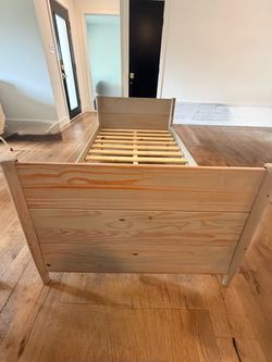 Wooden Twin Trundle Bed