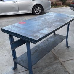 METAL TABLE 30 Inches Wide 5 Feet Long Height 33 Inches 