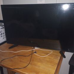 Toshiba 50 Inch Flat Screen Selling For Parts Or To Be Fixed