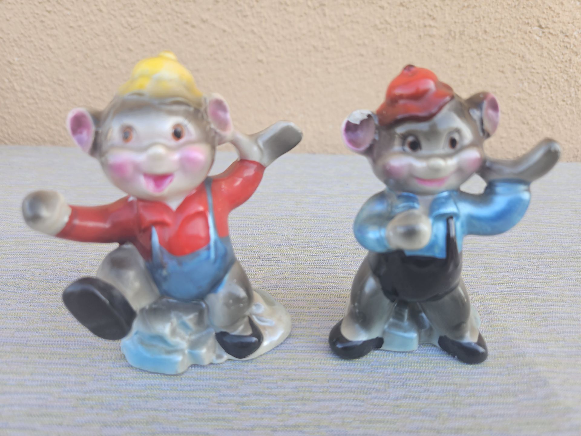 Vintage 1950s Anthropomorphic Bear Salt & Pepper Shakers