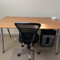 Computer/Office Desk With 2 Filing Cabinets 