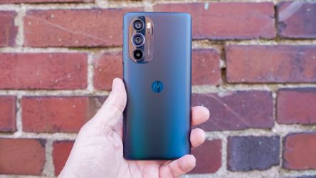 📱 Moto Edge Plus (2022) – Flagship Power, Great Deal!