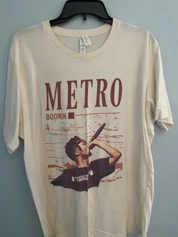 Metroboomin graphic T