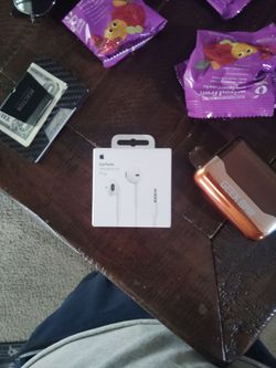 Apple Wired Headphones