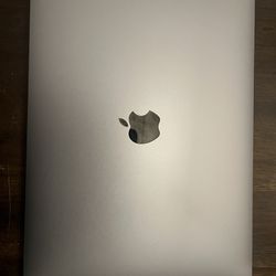 Space Gray- MacBook Pro 2022