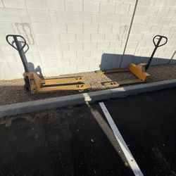 2 pallet Jack