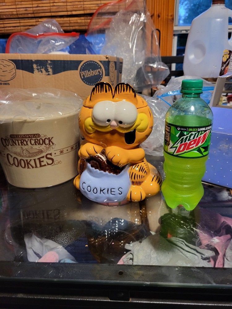 Garfield Candy/Cookie Jar