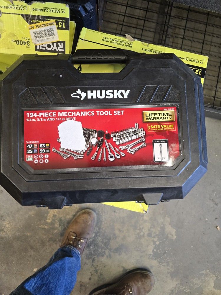 194 Piece Mechanics Tool Set