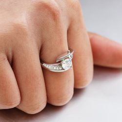 "Create Irregular Pure Round Gemstone CZ Twisted Rings for Women, VP1574
  