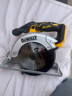Dewalt Brushless 6 1/2 inch circular saw only tool