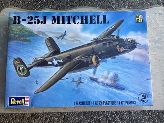 Revell 85-5512 B25J Mitchell 1:48 Scale Model Airplane Building Kit