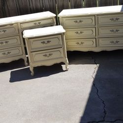 French Provincial Bedroom Set All Original 