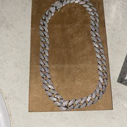 Moissanite Cuba link chain