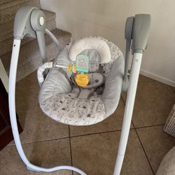 Foldable Musical Baby Swing Winnie The Pooh Bright Starts