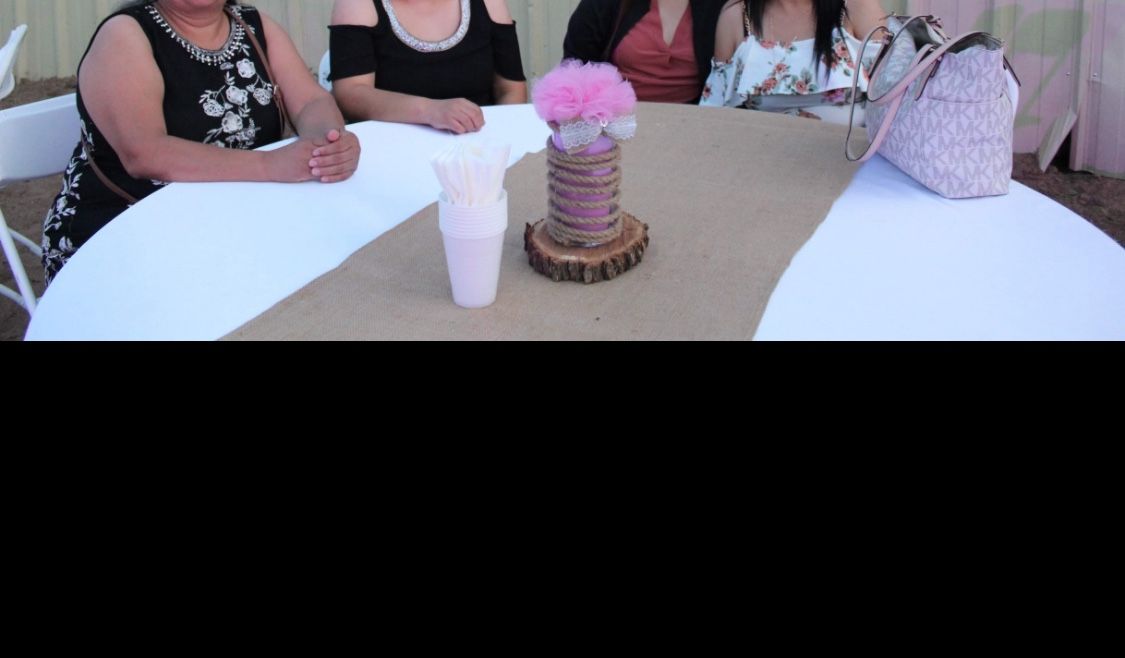 Burlap Yute Table