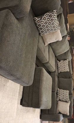 New Tracling Slate Sectional /couch /Living room set