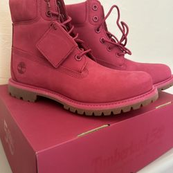 Timberland 50th anniversary Women’s Boot In Dark Pink In Size 8.5