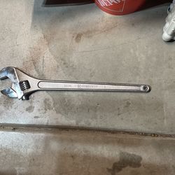 24 Inch Crescent Wrench