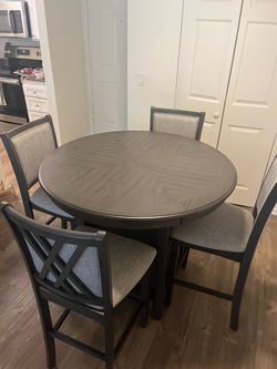 Living spaces Bar height circular dining set