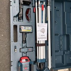 Bosch GRL2000-40HVK Revolve2000 Self Leveling Vertical & Horizontal Rotary Laser Kit