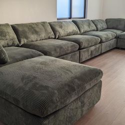 New X-Large Sage Corduroy Sectional Couch / Free Delivery 