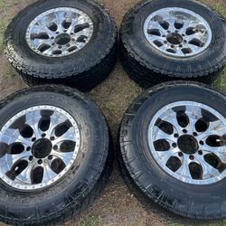 18in Helo Offroad Chrome Wheels 8x6.5 18x9 35s Chevy Silverado 2500HD DODGE RAM 2500