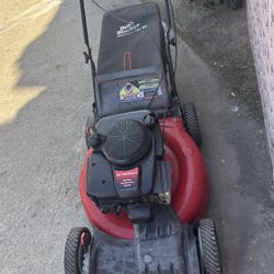 Self Propelled Lawnmower Good Working Condition Tested Before Buy It.  180$$ Firm Price 