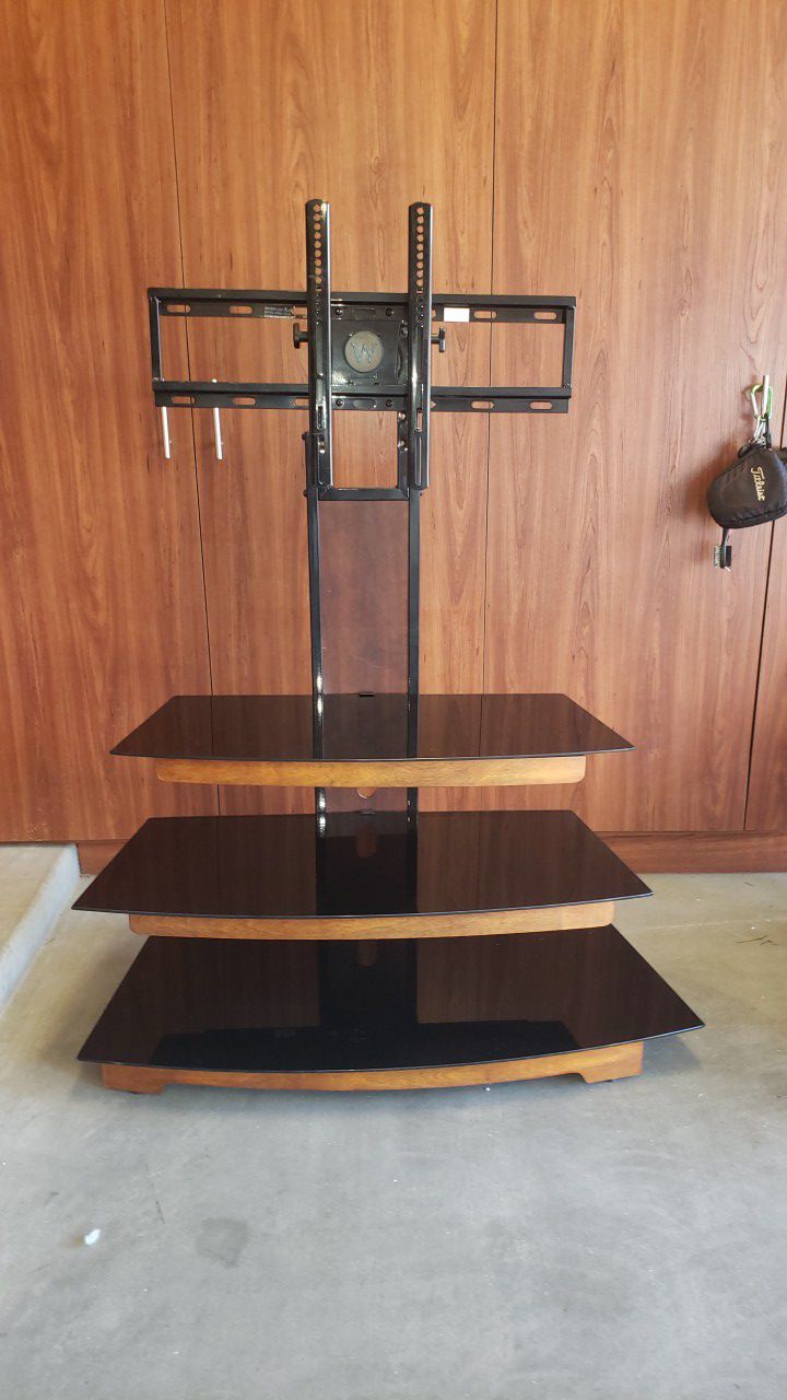 TV Stand w/ mount