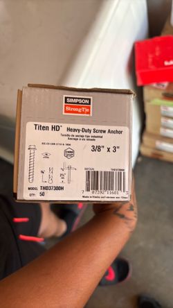 Heavy duty screw anchor