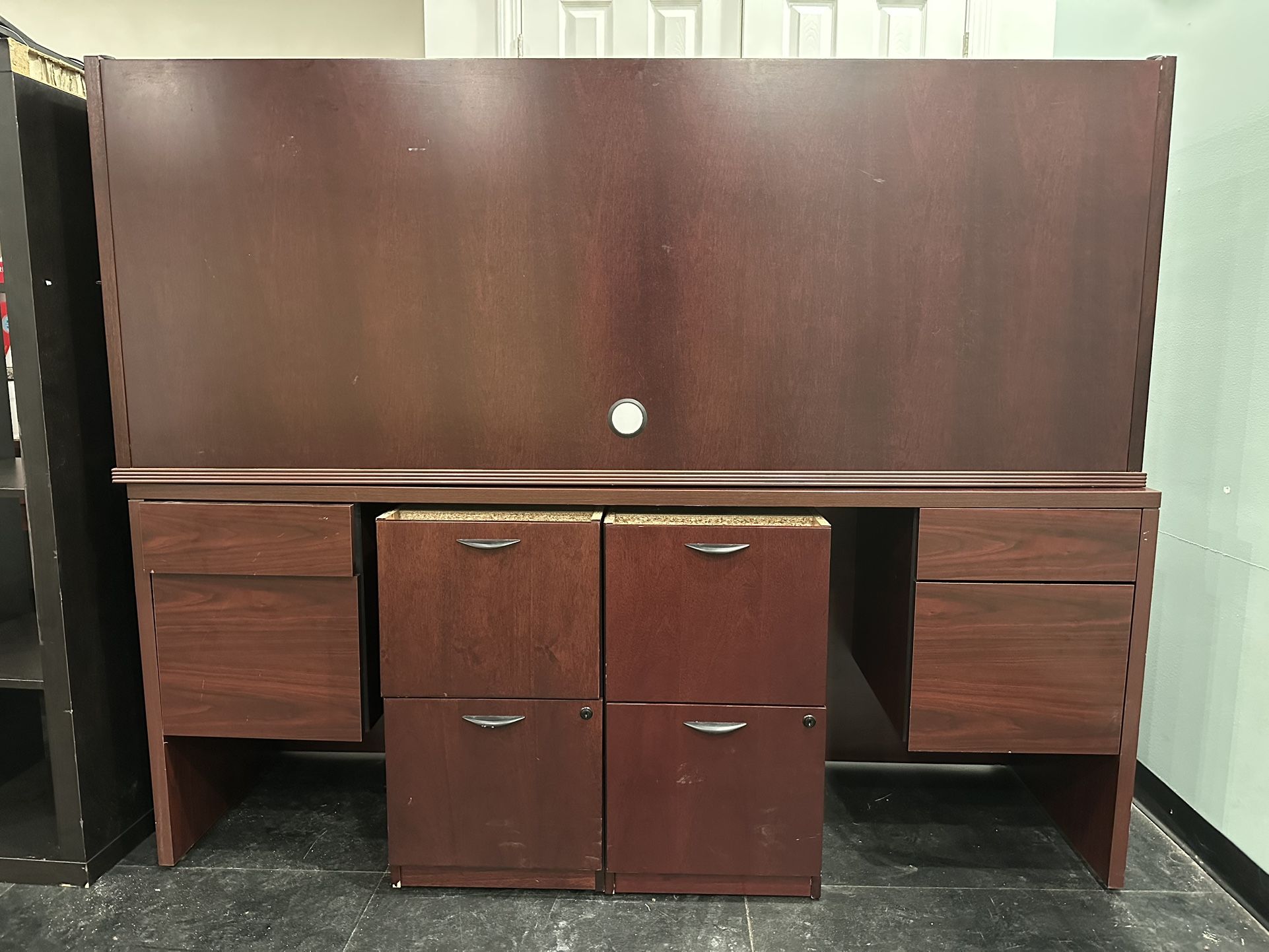 2 Desk