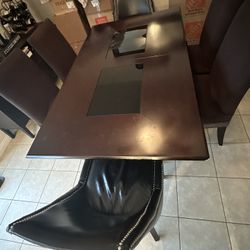 Dining table With Leaf 