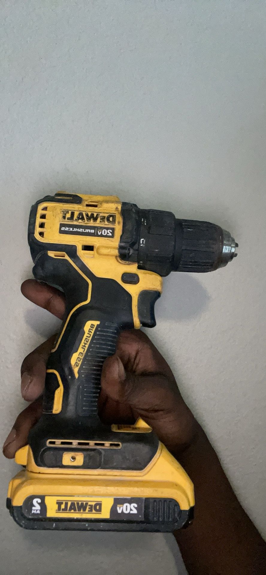 Dewalt compact drill 20v max